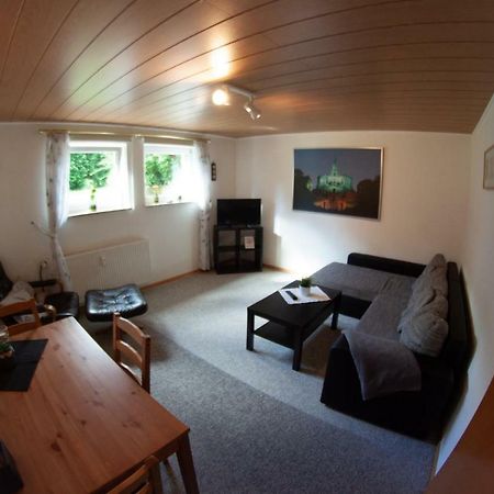 Ruhige Und Gemuetliche Ferienwohnung In Calden Εξωτερικό φωτογραφία