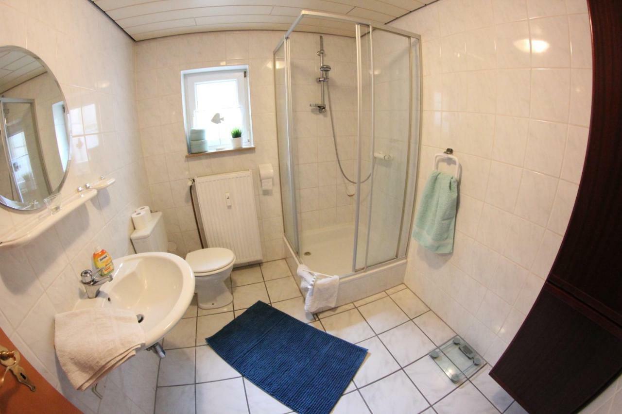Ruhige Und Gemuetliche Ferienwohnung In Calden Εξωτερικό φωτογραφία