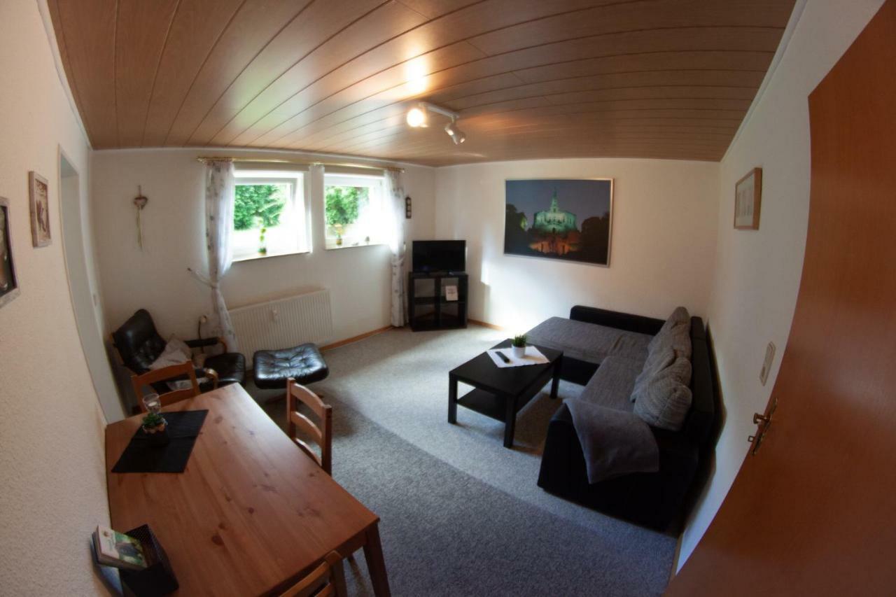 Ruhige Und Gemuetliche Ferienwohnung In Calden Εξωτερικό φωτογραφία